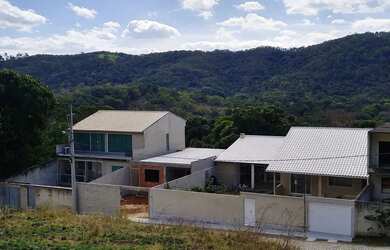 Imagem: O terreno possui 180m² de Área e está localizado em Campo