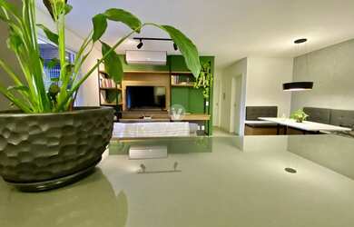 Imagem 10: Apartamento com móveis planejados à vendam de 2 dormitórios, bairro...