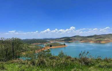 Imagem: O terreno possui 5.000m² de Área e está localizado em Centro