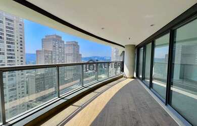 Imagem: O apartamento possui 3 Dormitórios, 4 Banheiros, 2 Vagas na