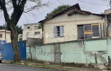 Imagem: O terreno possui 180m² de Área e está localizado em Baeta