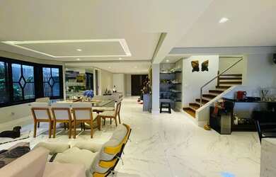 Imagem: A casa em condomínio à venda possui 3 Dormitórios, 5 Banheiros