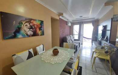 Imagem: O apartamento possui 3 Dormitórios, 1 Banheiro, 2 Vagas na