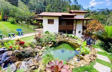 Imagem: A fazenda possui 30000m² de Área e está localizado em Domingos