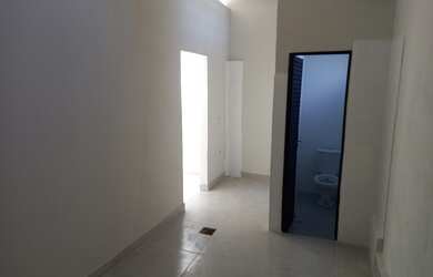 Imagem 8: Galpão/Depósito/Armazém para aluguel possui 50 metros quadrados em...