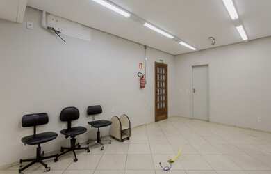 Imagem 4: Ponto comercial/Loja/Box para aluguel possui 25 metros quadrados