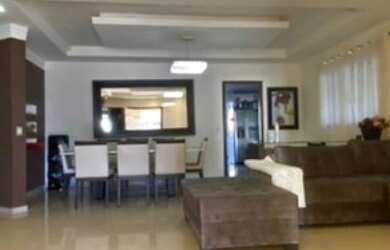 Imagem: A casa em condomínio possui 4 Dormitórios, 3 Banheiros, 5