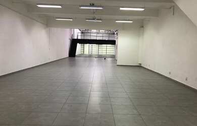 Imagem 2: Loja e sobreloja grandes bem localizadas na Santa Ifigênia para locação...