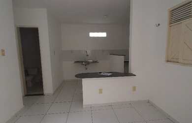 Imagem: A kitnet possui 1 Dormitório, 1 Banheiro, 1 Vaga na garagem