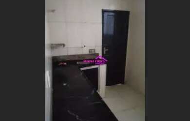 Imagem: A casa possui 4 Dormitórios, 2 Banheiros, 2 Vagas na garagem