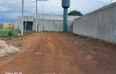 Imagem: O terreno possui 400m² de Área e está localizado em Setor