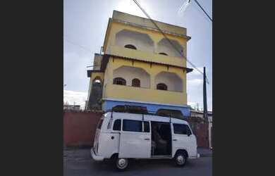Imagem: A casa possui 5 Dormitórios, 3 Banheiros, 1 Vaga na garagem