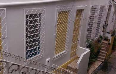 Imagem: A casa possui 1 Dormitório e 1 Banheiro e está localizado