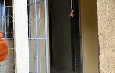 Imagem: A casa possui 2 Dormitórios, 1 Banheiro, 55m² de Área e