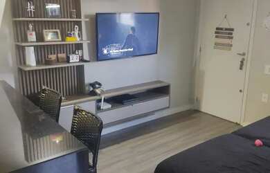 Imagem: O apartamento possui 2 Dormitórios, 1 Banheiro, 1 Vaga na garagem