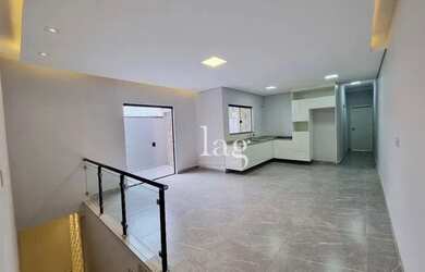 Imagem: A casa em condomínio possui 3 Dormitórios, 2 Banheiros, 4