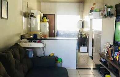 Imagem: A casa possui 2 Dormitórios, 2 Banheiros, 1 Vaga na garagem