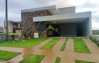 Imagem: A casa em condomínio à venda possui 3 Dormitórios, 3 Banheiros