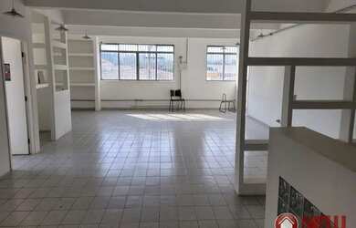 Imagem: O depósito possui 80m² de Área e está localizado em Vila