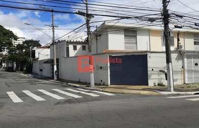 Imagem: A casa possui 1 Dormitório, 2 Banheiros, 2 Vagas na garagem