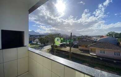 Imagem: O apartamento possui 2 Dormitórios, 1 Banheiro, 2 Vagas na