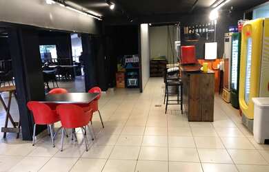 Imagem 13: Vendo gastrobar. Varanda, 187m² de Áreae5 Vagas na garagem