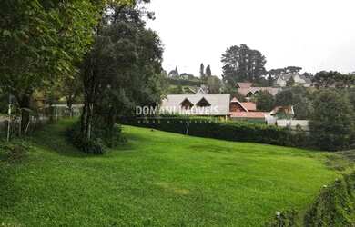 Imagem: O terreno possui 2.200m² de Área e está localizado em Campos