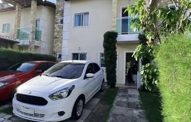 Imagem: A casa em condomínio possui 4 Dormitórios, 3 Banheiros, 2