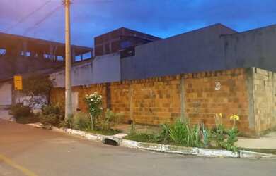 Imagem: O terreno possui 110m² de Área e está localizado em Riacho