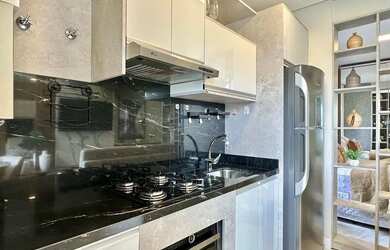 Imagem 14: 1 Dormitorio decorado ao lado da praça Flavio Boianovski