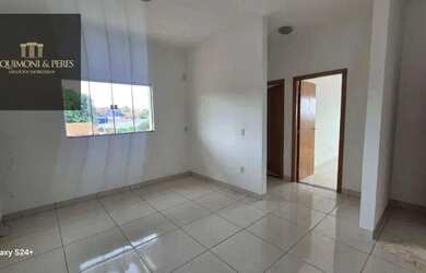 Imagem: O apartamento possui 2 Dormitórios, 2 Banheiros, 2 Vagas na