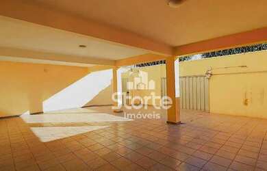 Imagem 3: Casa estilo sobrado com 5 dormitórios à venda, 237m² por R$ 750.000...