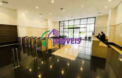 Imagem: O depósito possui 5 Vagas na garagem e 1068m² de Área e está