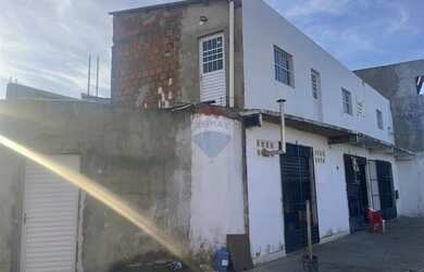 Imagem 2: Seu Refúgio em Barra Casa de 400m² à Venda