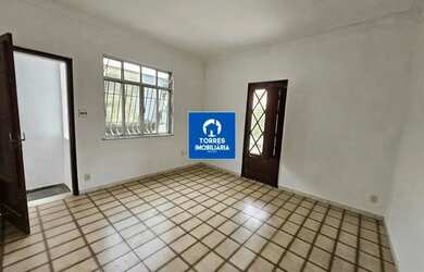 Imagem 2: Camarão - Sobrado com 3 quartos na Rua Ana Camarão