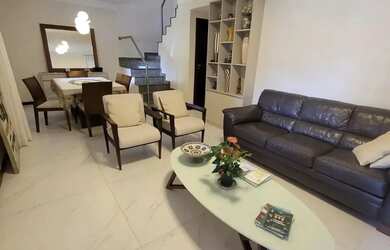 Imagem: A casa em condomínio possui 4 Dormitórios, 3 Banheiros, 3