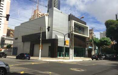 Imagem: O depósito possui 2 Vagas na garagem, 1.100m² de Área e