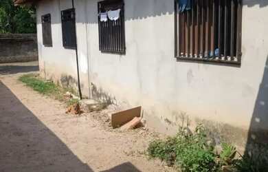 Imagem: A casa possui 2 Dormitórios, 2 Banheiros e está localizado