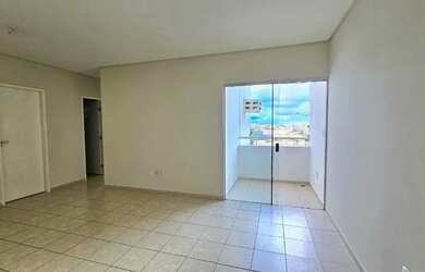 Imagem: O apartamento possui 4 Dormitórios, 3 Banheiros, 2 Vagas na