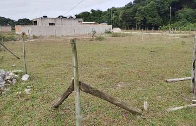 Imagem: O terreno possui 244m² de Área e está localizado em Unamar