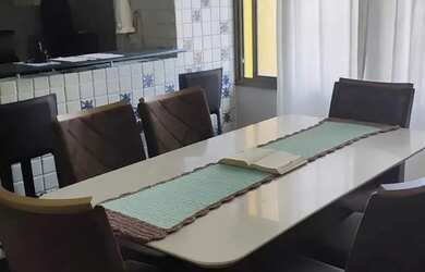 Imagem: O apartamento possui 1 Dormitório, 1 Banheiro, 1 Vaga na garagem