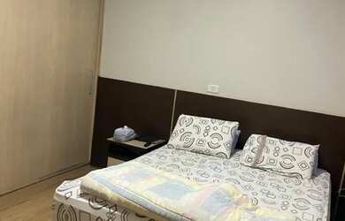 Imagem: A casa possui 3 Dormitórios, 2 Banheiros, 5 Vagas na garagem