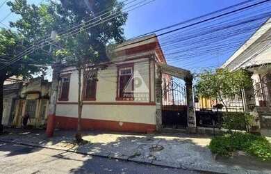 Imagem: A casa possui 3 Dormitórios, 1 Banheiro, 100m² de Área e