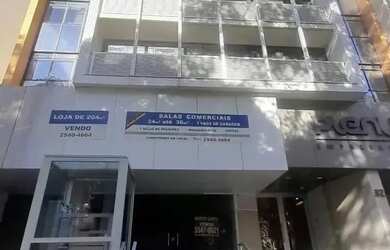 Imagem: O depósito possui 1 Vaga na garagem e 30m² de Área e está