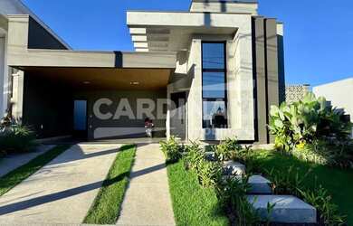 Imagem: A casa em condomínio possui 3 Dormitórios, 2 Banheiros, 4