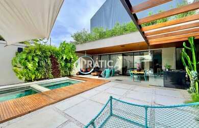 Imagem: A casa em condomínio possui 4 Dormitórios, 5 Banheiros, 5