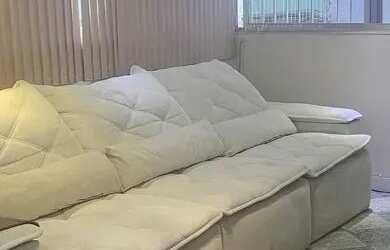 Imagem: A casa em condomínio possui 5 Dormitórios, 3 Banheiros, 1