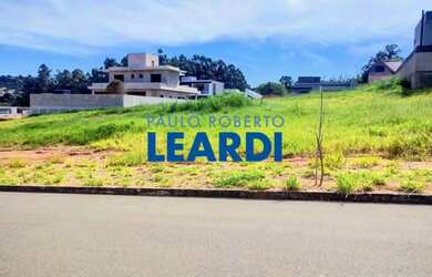 Imagem: O terreno possui 505m² de Área e Imóvel novo e está localizado