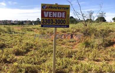 Imagem: O terreno possui 5.000m² de Área e está localizado em Chácaras