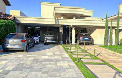 Imagem: A casa em condomínio possui 4 Dormitórios, 5 Banheiros, 3